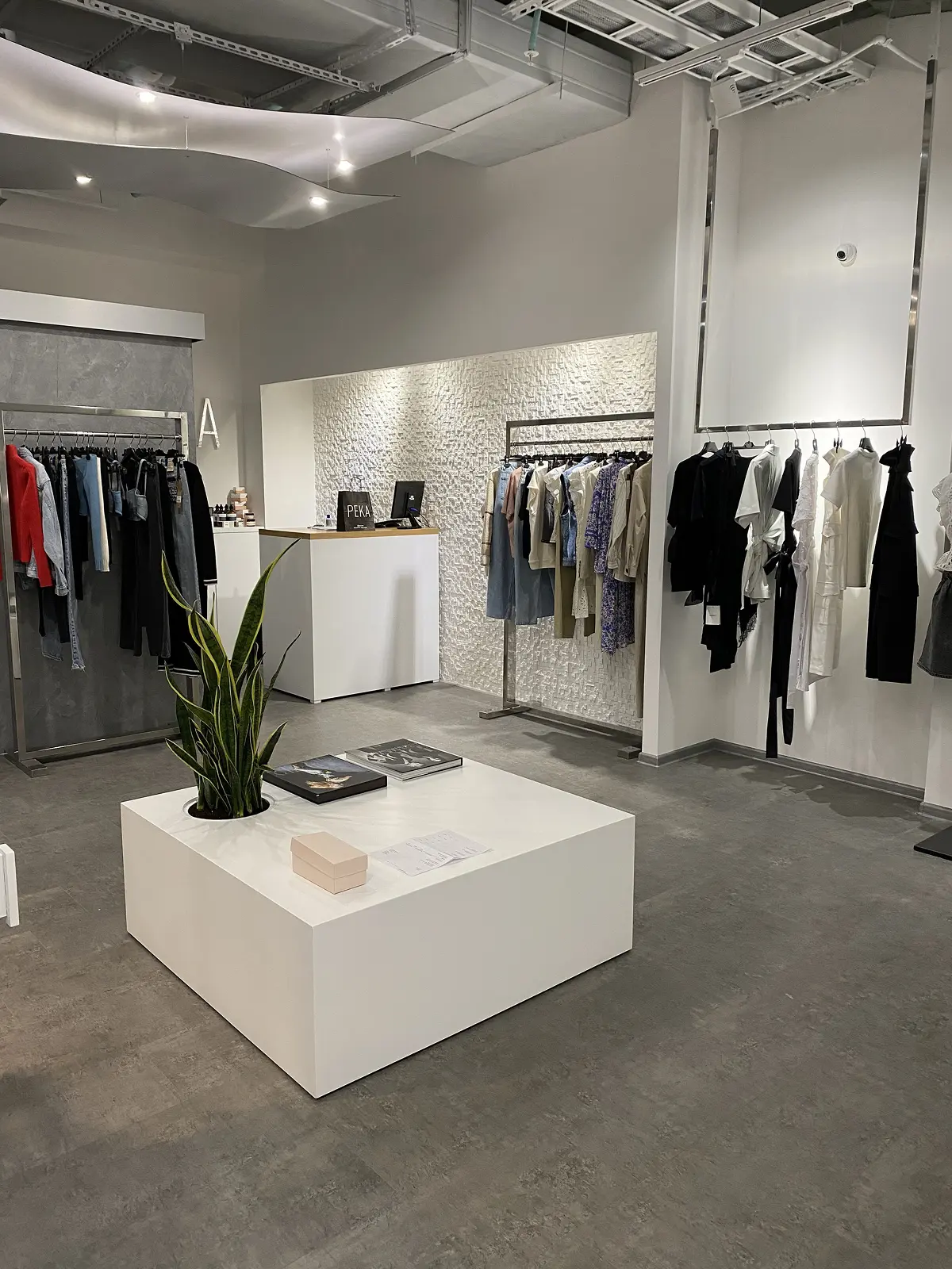 Fashion Concept Store 2 reka interior 1